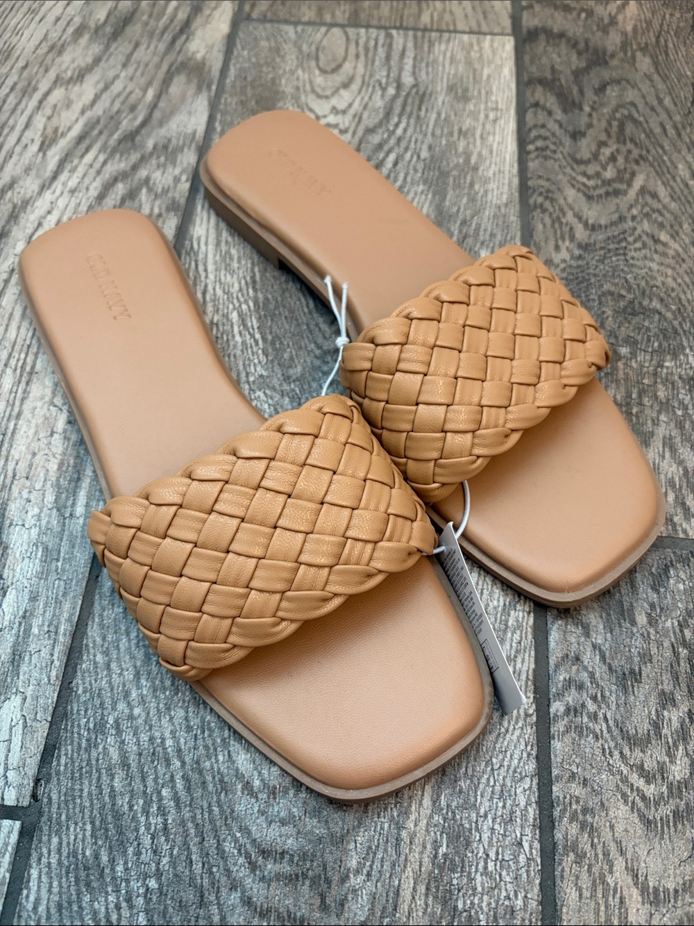 OLD NAVY NWT Faux Leather Woven Slide Sandals In Adobe Clay Size 8